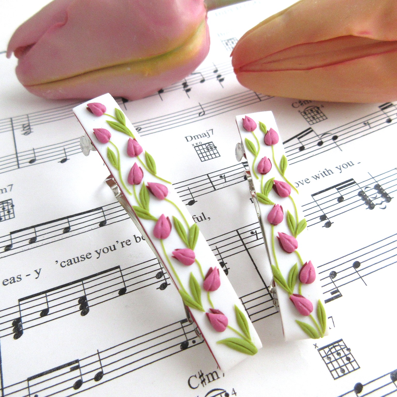  - チューリップの髪飾りバレッタ。 - アップフェル《公式》金属アレルギー対応アクセサリーパーツ専門ショップ