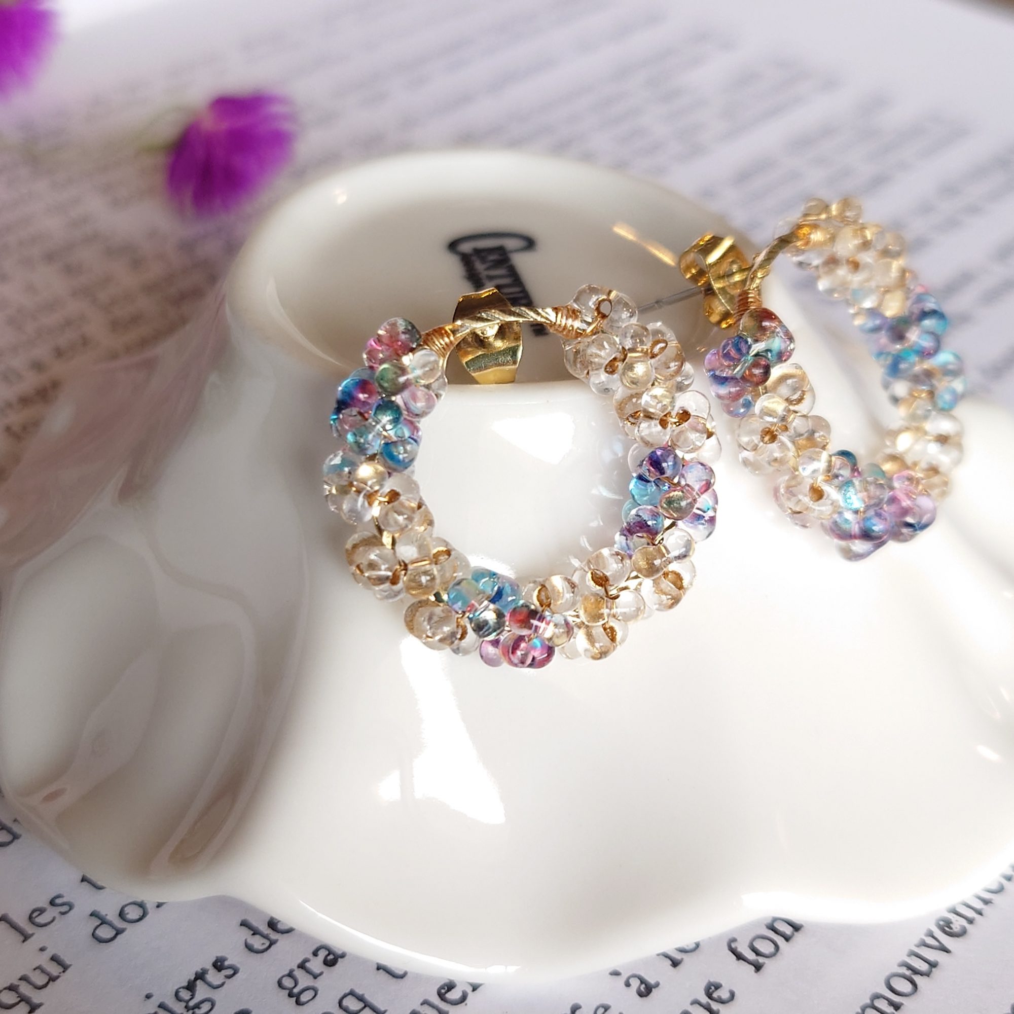  - 【再販×３】チェコガラスの煌めき☆フューシャバイオレット　リースピアス/イヤリング - アップフェル《公式》金属アレルギー対応アクセサリーパーツ専門ショップ